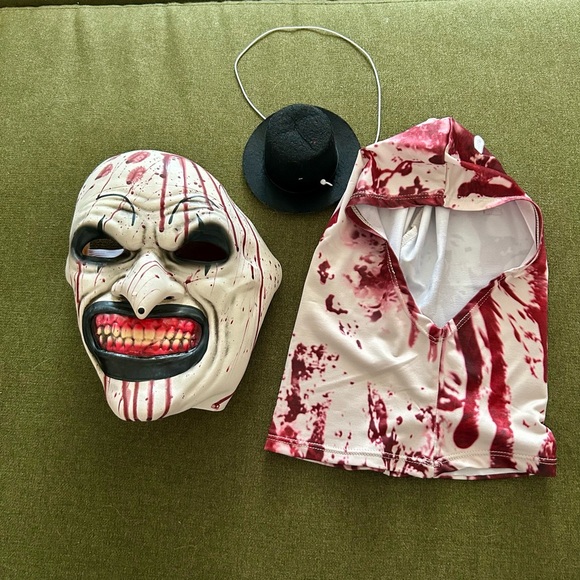 The Terrifier Mask - Picture 5 of 5